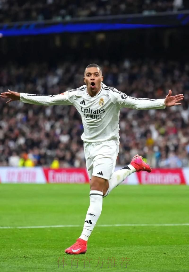 西媒：皇马内部认为姆巴佩上半场的表现像C罗